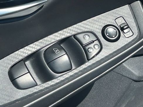 Used 2025 Nissan Sentra SV FWD image 26