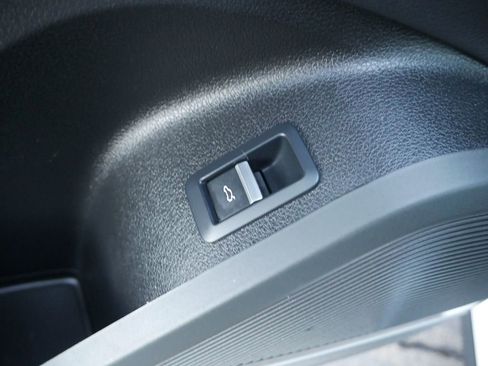 Certified 2023 Audi Q5 2.0T Premium Plus w/ Premium Plus Package image 19