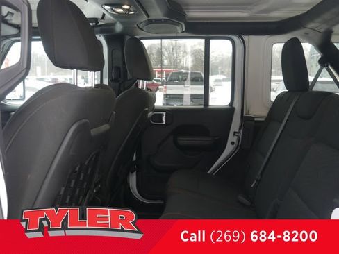 Used 2020 Jeep Wrangler Unlimited Rubicon image 38