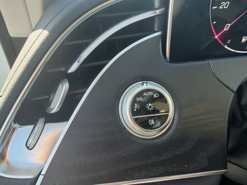 Certified 2024 Mercedes-Benz E 350 4MATIC Sedan image 17