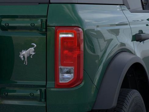 New 2025 Ford Bronco 4-Door AWD/4WD image 24
