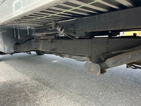 Used 1991 Ford F450 2WD Regular Cab Super Duty image 19