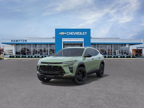 New 2026 Chevrolet Trax ACTIV w/ Sunroof Package FWD image 8