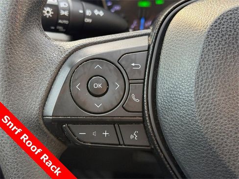 Used 2020 Toyota RAV4 XLE image 20