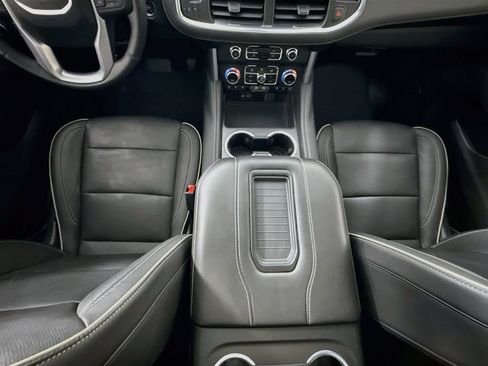 Used 2021 GMC Yukon SLT w/ SLT Luxury Plus Package AWD/4WD image 15
