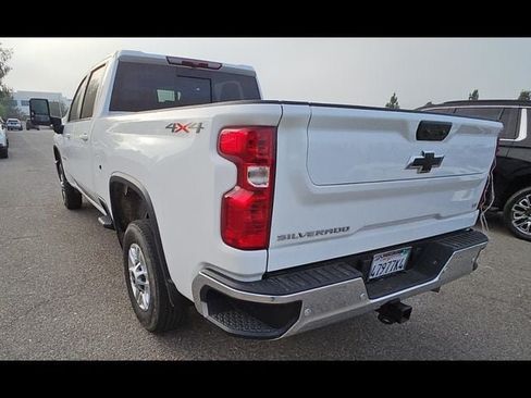 Used 2026 Chevrolet Silverado 2500 LT w/ Safety Package AWD/4WD image 5