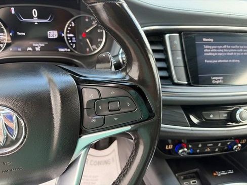Used 2022 Buick Enclave Premium AWD/4WD image 19