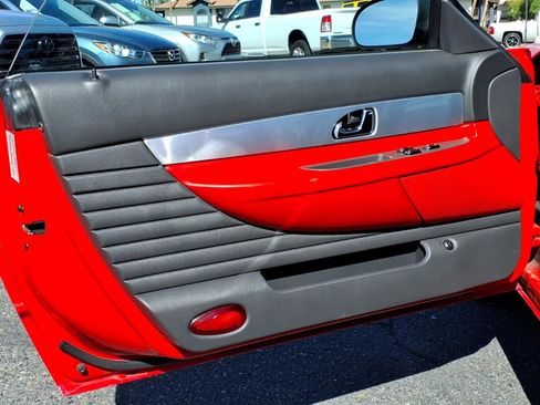 Used 2002 Ford Thunderbird Deluxe image 15