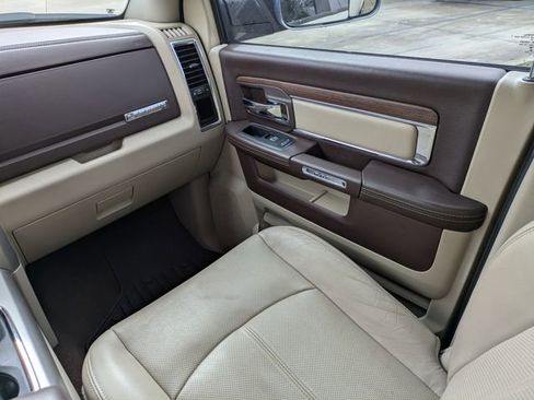 Certified 2018 RAM 2500 Laramie w/ Convenience Group AWD/4WD image 18