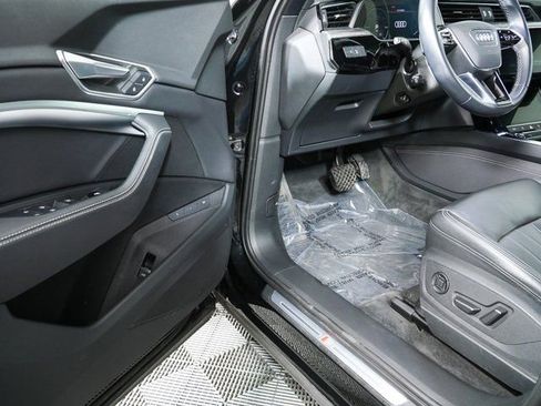Certified 2023 Audi e-tron Premium w/ Convenience Plus Package AWD/4WD image 7