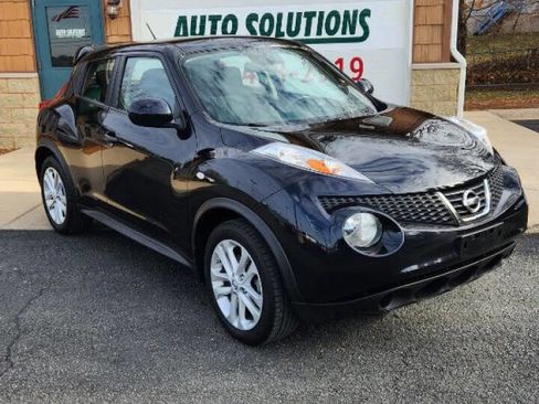 Used 2013 Nissan Juke S image 2