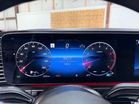 Used 2024 Mercedes-Benz GLS 450 4MATIC image 15