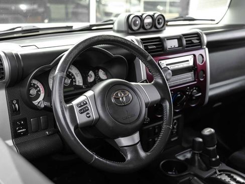 Used 2007 Toyota FJ Cruiser 4WD image 15