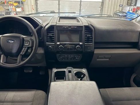 Used 2017 Ford F150 XL w/ Equipment Group 101A Mid AWD/4WD image 22