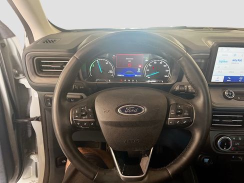 Used 2024 Ford Maverick Lariat w/ Black Appearance Package FWD image 11