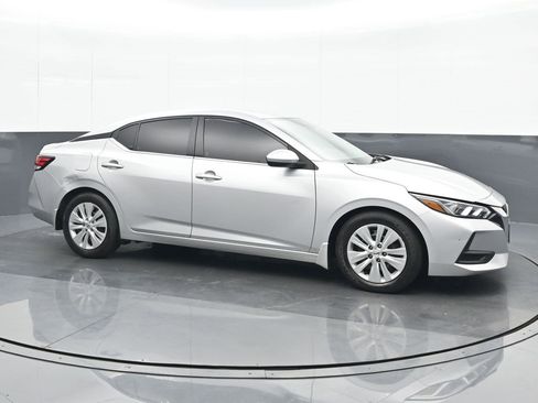 Used 2022 Nissan Sentra S image 8