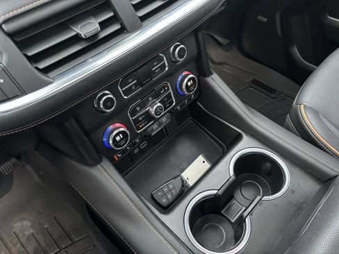 Used 2024 GMC Yukon AT4 w/ AT4 Premium Package image 10