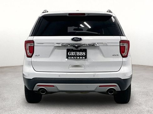 Used 2017 Ford Explorer XLT AWD/4WD image 5