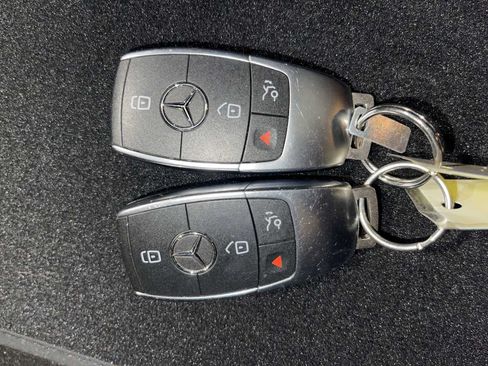 Used 2019 Mercedes-Benz C 300 4MATIC Sedan image 20