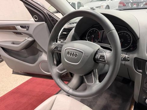 Used 2015 Audi Q5 2.0T Premium Plus w/ Technology Package AWD/4WD image 38