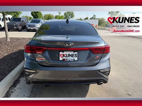 Used 2019 Kia Forte S w/ S Premium Package FWD image 5
