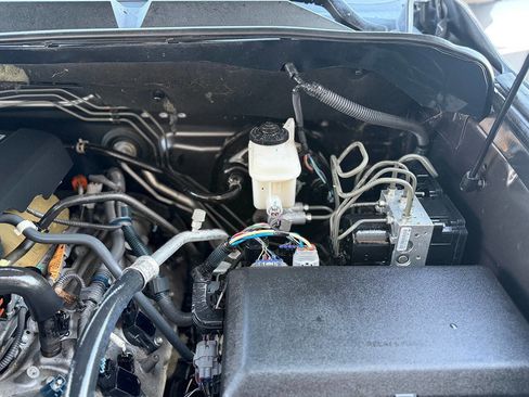 Used 2012 Toyota Tundra Limited w/ Platinum Pkg image 12