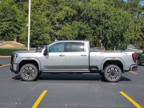 New 2026 GMC Sierra 2500 Denali Ultimate AWD/4WD image 2