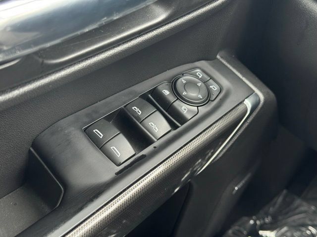 Used 2020 GMC Sierra 1500 AT4 w/ AT4 Premium Package AWD/4WD image 34
