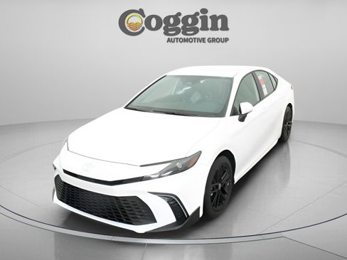 New 2026 Toyota Camry SE FWD image 31