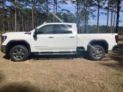 New 2026 GMC Sierra 2500 SLT w/ SLT Premium Package
