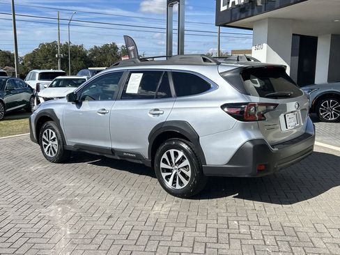 Used 2025 Subaru Outback Premium w/ Popular Package #1A image 4