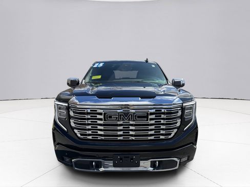 Used 2025 GMC Sierra 1500 Denali w/ Technology Package image 16