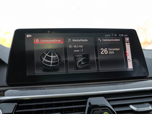 Used 2019 BMW 530i xDrive image 35