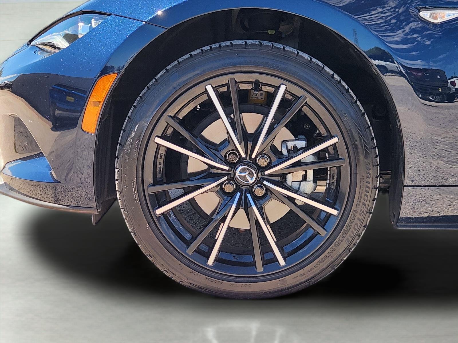 Used 2025 MAZDA MX-5 Miata RF Grand Touring RWD image 10