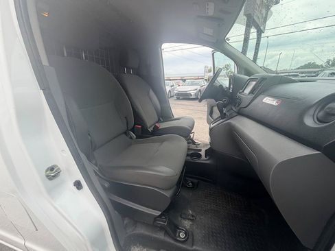 Used 2020 Nissan NV200 S FWD image 12