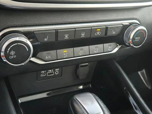 Used 2022 Nissan Altima 2.5 SV w/ SV Premium Package image 14