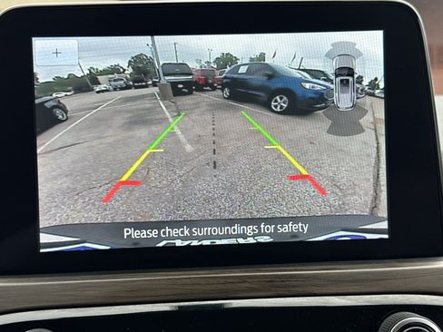 Used 2020 Ford Escape Titanium AWD/4WD image 21