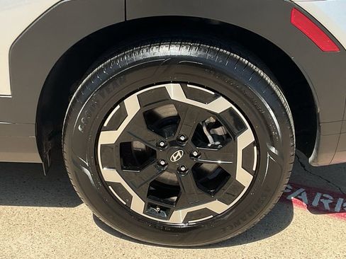 Used 2025 Hyundai Santa Fe SEL image 8