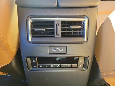 Certified 2025 MAZDA CX-90 3.3 Turbo S w/ Premium Plus image 16