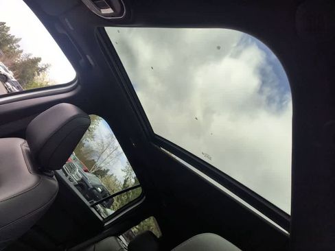 New 2026 Jeep Cherokee Limited image 22