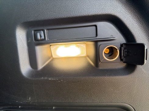 Certified 2022 Ford Explorer XLT w/ Equipment Group 202A image 11