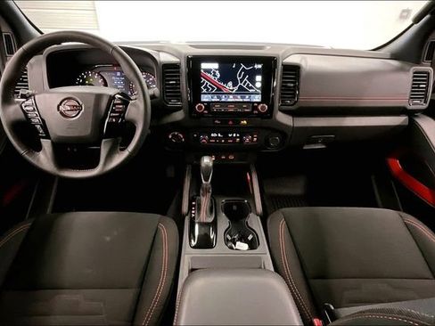 Used 2024 Nissan Frontier PRO-4X w/ Technology Package AWD/4WD image 19