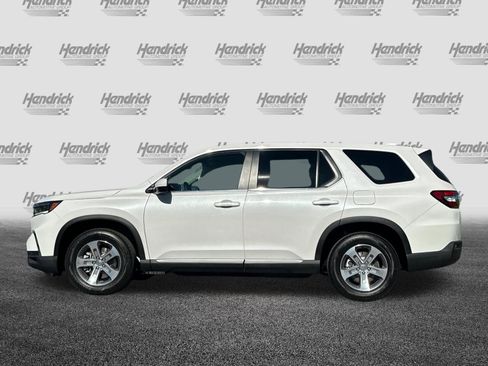 Used 2025 Honda Pilot EX-L image 8