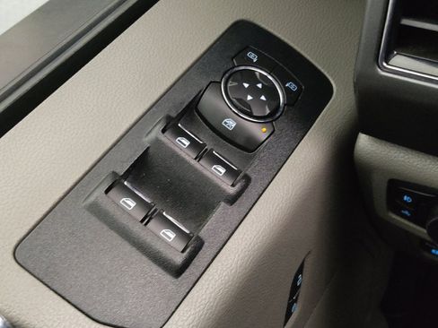Used 2020 Ford F150 XLT RWD image 27