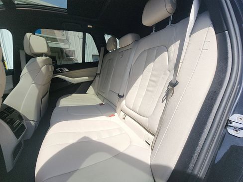 Used 2020 BMW X5 sDrive40i w/ M Sport Package RWD image 19
