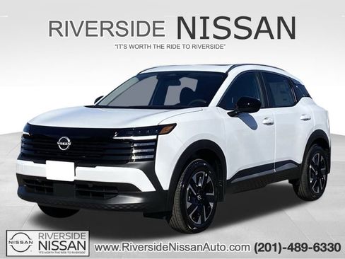 New 2026 Nissan Kicks SV w/ SV Premium Package image 1