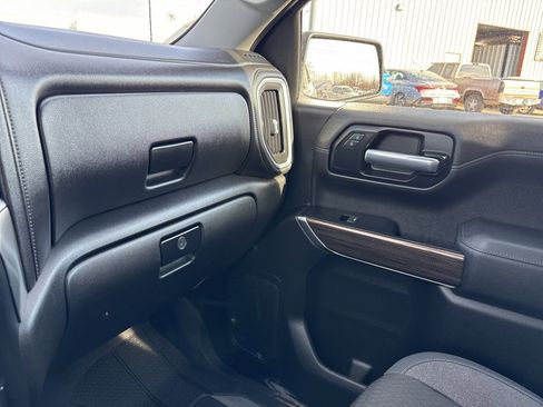 Used 2019 Chevrolet Silverado 1500 LT w/ All-Star Edition image 15