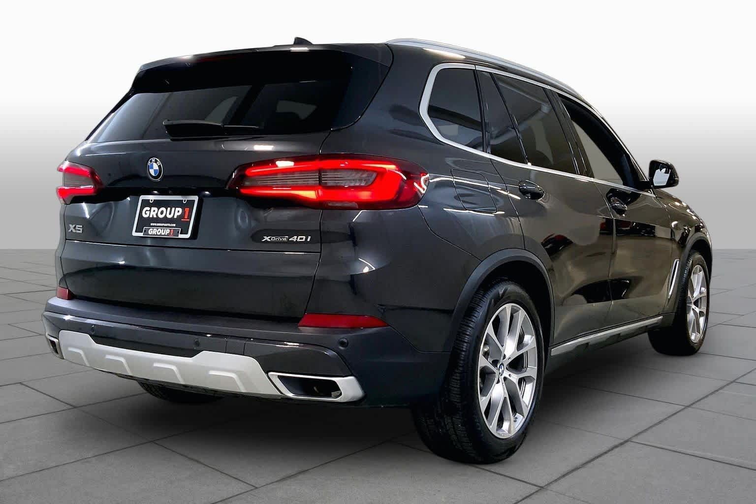Used 2022 BMW X5 xDrive40i w/ Executive Package AWD/4WD image 12