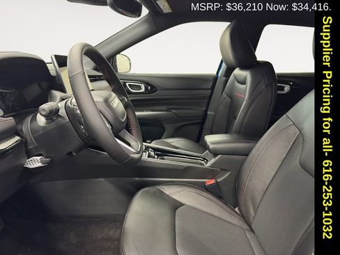 New 2026 Jeep Compass Trailhawk image 7