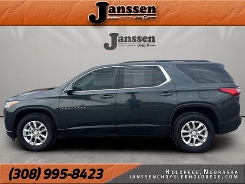 Used 2021 Chevrolet Traverse LT w/ LPO, Cargo Package AWD/4WD image 1